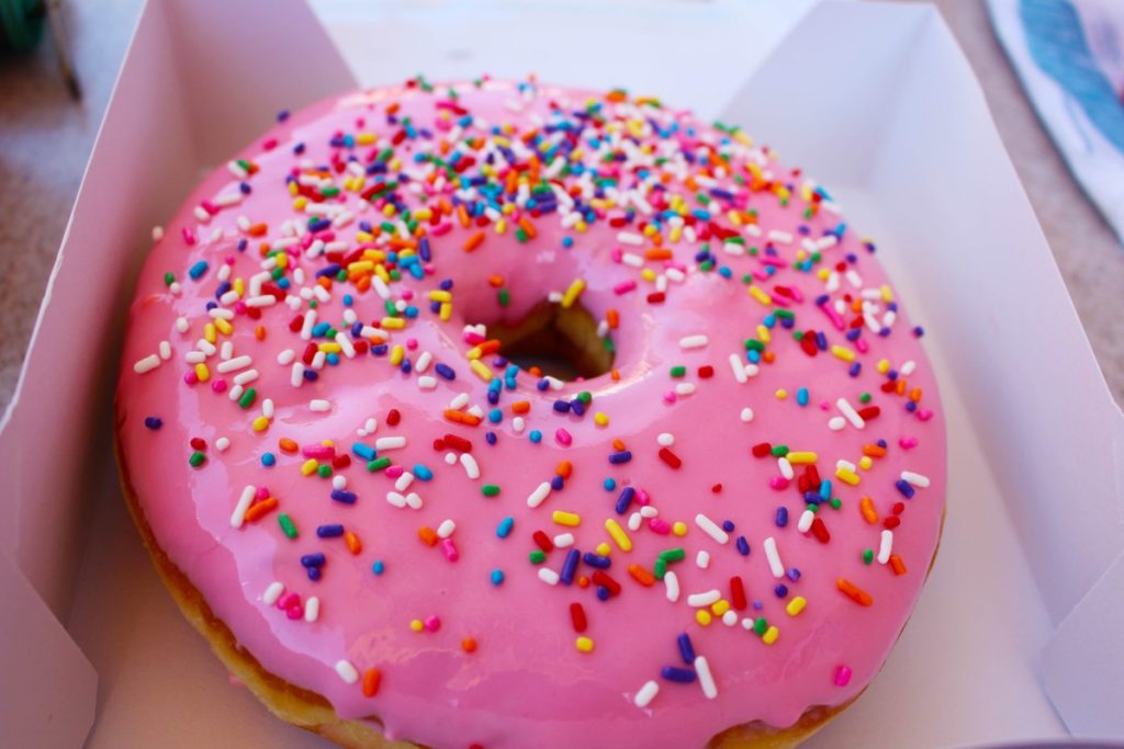 giant-pink-doughnut-lard-lad-doughnut